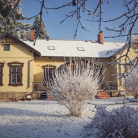 Apartments Simakova Vila Турнов Экстерьер фото