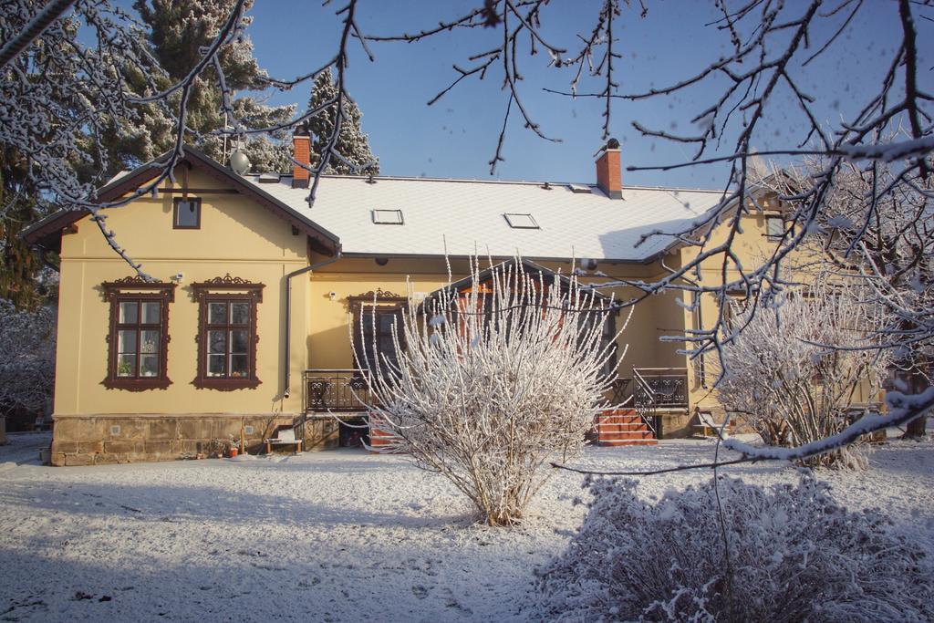 Apartments Simakova Vila Турнов Экстерьер фото